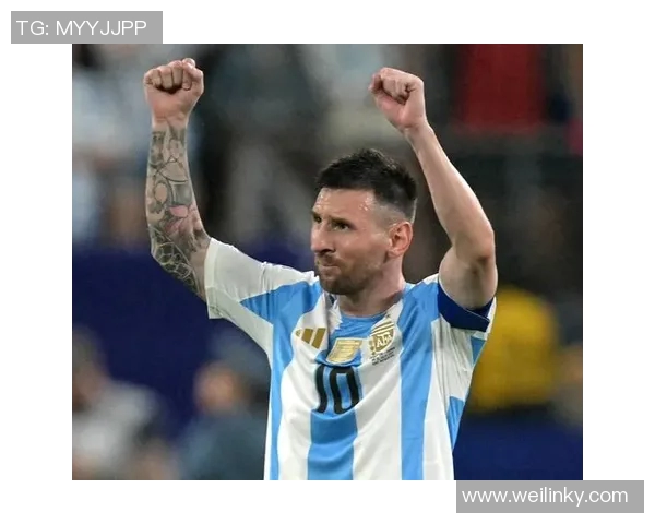 梅西、C罗等足球巨星的辉煌成就与他们的传奇足球生涯解析